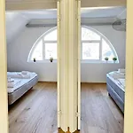 View In Town Apartment *